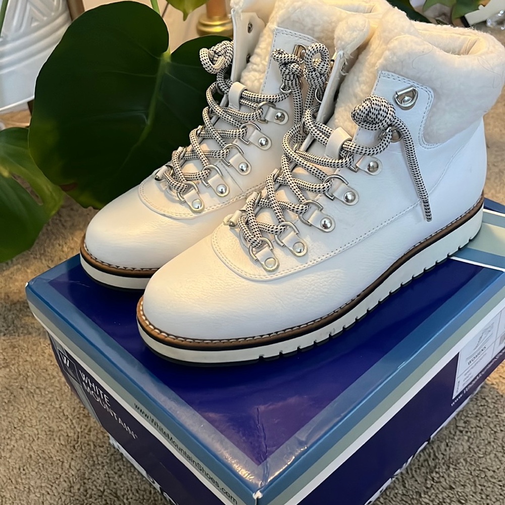 White mountain boots